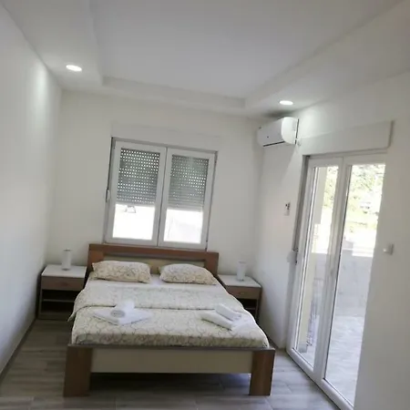 Lea * Trebinje